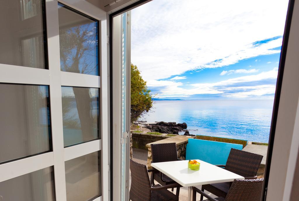 Villa Tamaris - Hotel Resort Drazica Кърк Стая снимка