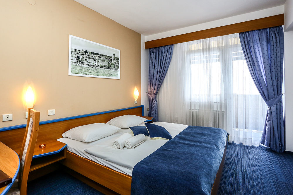 Villa Tamaris - Hotel Resort Drazica Кърк Екстериор снимка