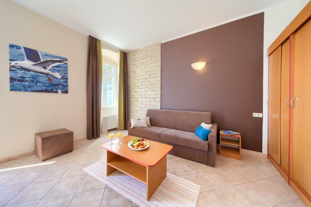 Villa Tamaris - Hotel Resort Drazica Кърк Екстериор снимка